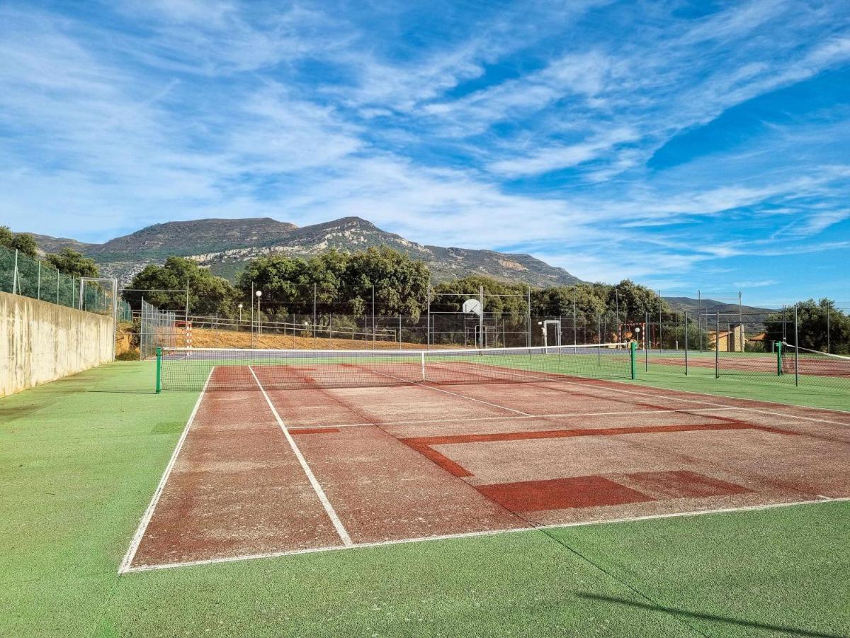 Villa Guara Golf Y Pool Comotucasa Nueno Exteriör bild