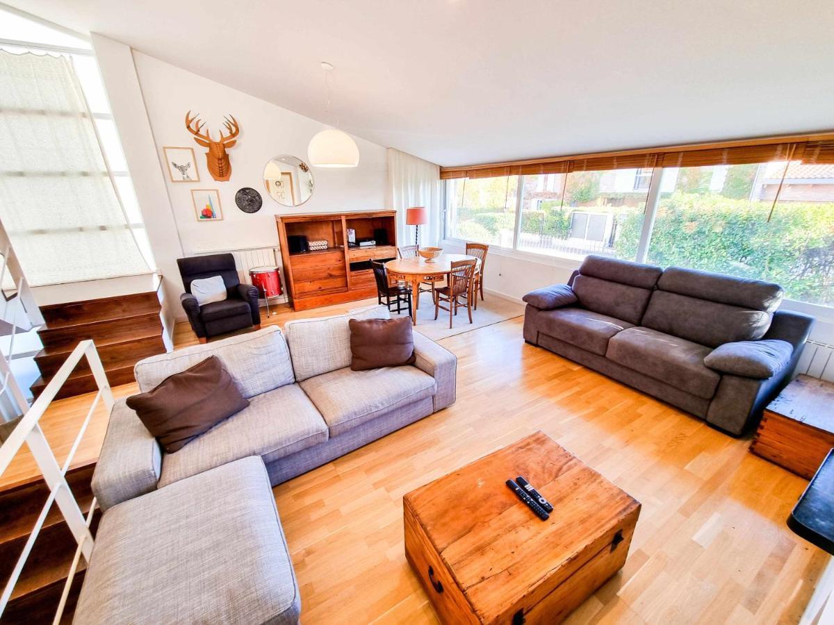 Villa Guara Golf Y Pool Comotucasa Nueno Exteriör bild