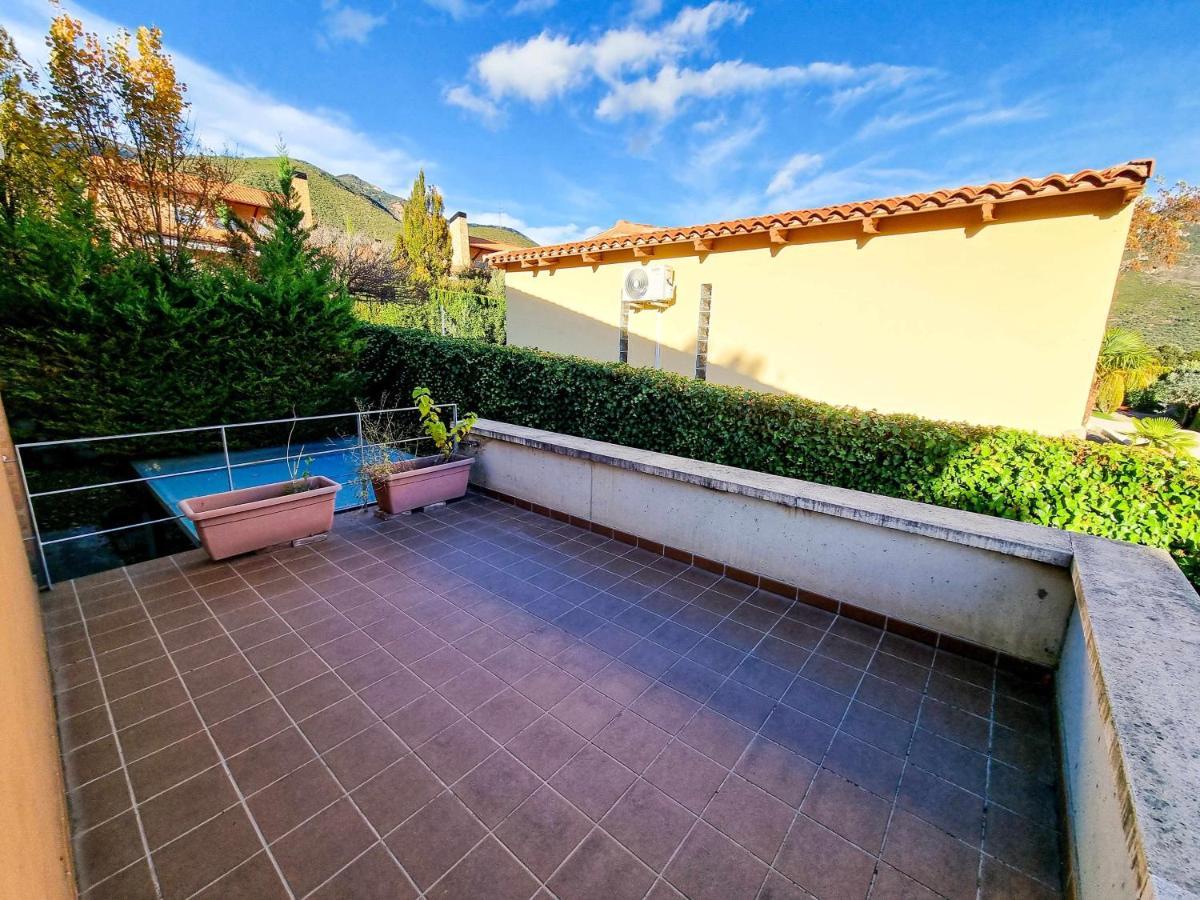 Villa Guara Golf Y Pool Comotucasa Nueno Exteriör bild