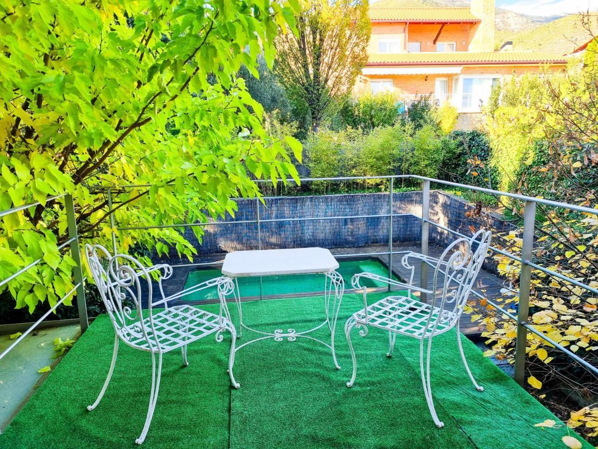 Villa Guara Golf Y Pool Comotucasa Nueno Exteriör bild