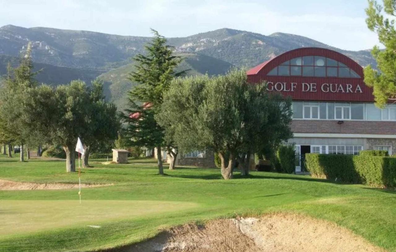 Villa Guara Golf Y Pool Comotucasa Nueno Exteriör bild